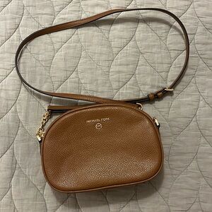 Michael Kors Jet Set oval crossbody